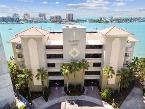 Building Photo - 200 Skiff Point