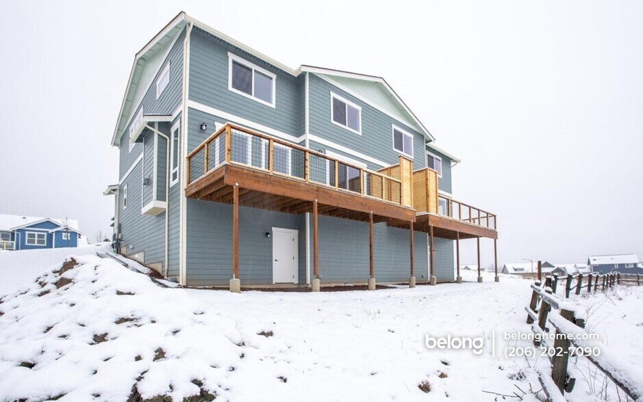 Building Photo - 2716 Chloe Ln