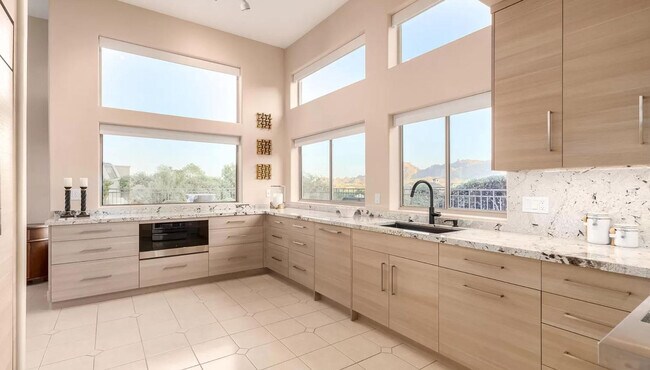 Building Photo - 11591 E Desert Willow Dr