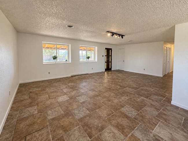 Building Photo - 236 Calle del Sol