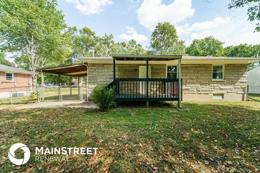 Building Photo - 9400 Aristides Dr