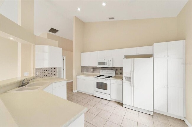 Building Photo - 6006 Chaparral Ave