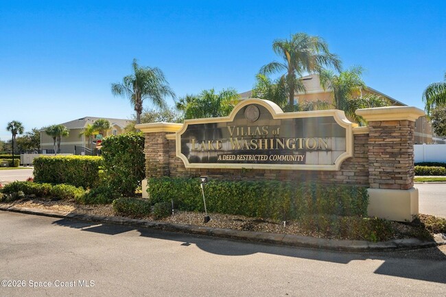 Building Photo - 2545 Revolution St