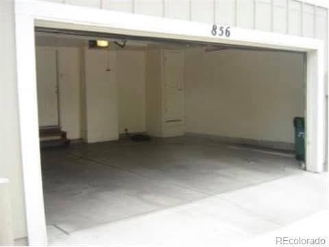 Building Photo - 856 S Granby Cir