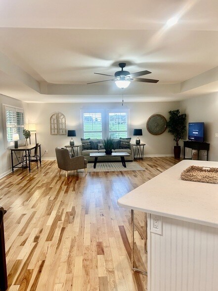 Building Photo - 1059 S Cross Bridges Rd