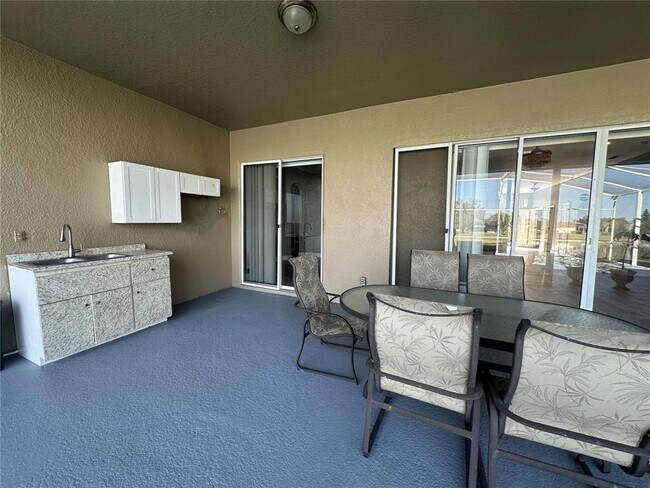 Building Photo - 908 Spring Island Way
