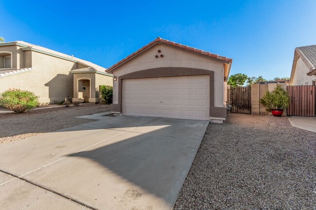 Building Photo - 3 Bedroom, 2 Bath in Gilbert