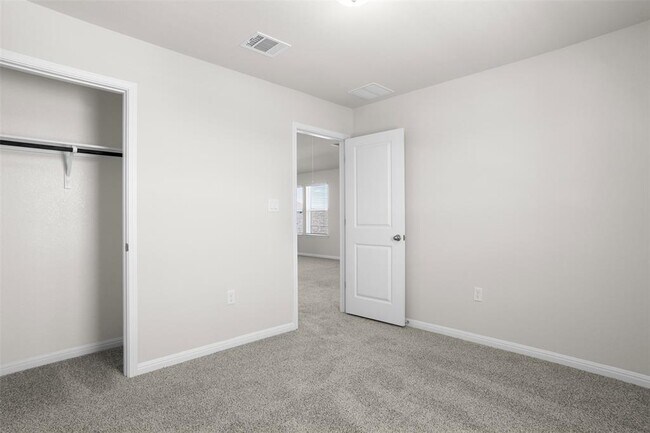 Building Photo - 109 Zinnia Ln