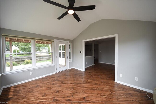 Building Photo - 1197 Dovetail Ct