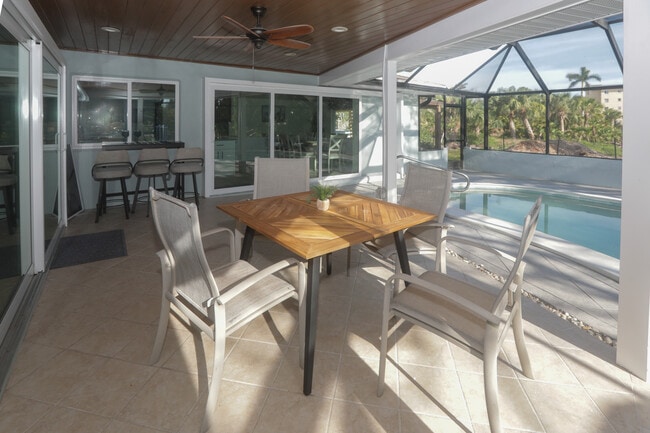 Building Photo - 8560 Heron Lagoon Cir