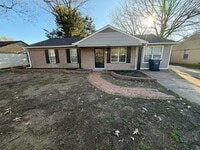 Building Photo - 6360 Greenbriar Dr
