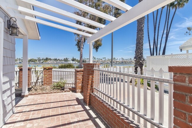 Building Photo - AVAILABLE NOW!!  WATERFRONT HOME ON MARINE...
