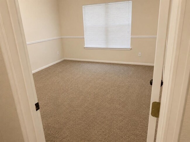 Building Photo - 2206 Bakers Way