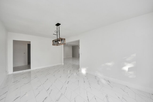 Building Photo - 2926 Knotty Oaks Trail