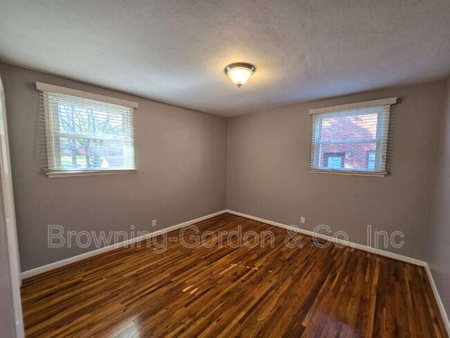 Building Photo - 1322 Ardee Ave