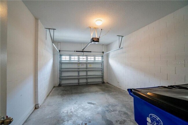 Building Photo - MOVE IN SPECIAL- 3/2.5 Beautiful Energy Efficient Townhome in St. Cloud