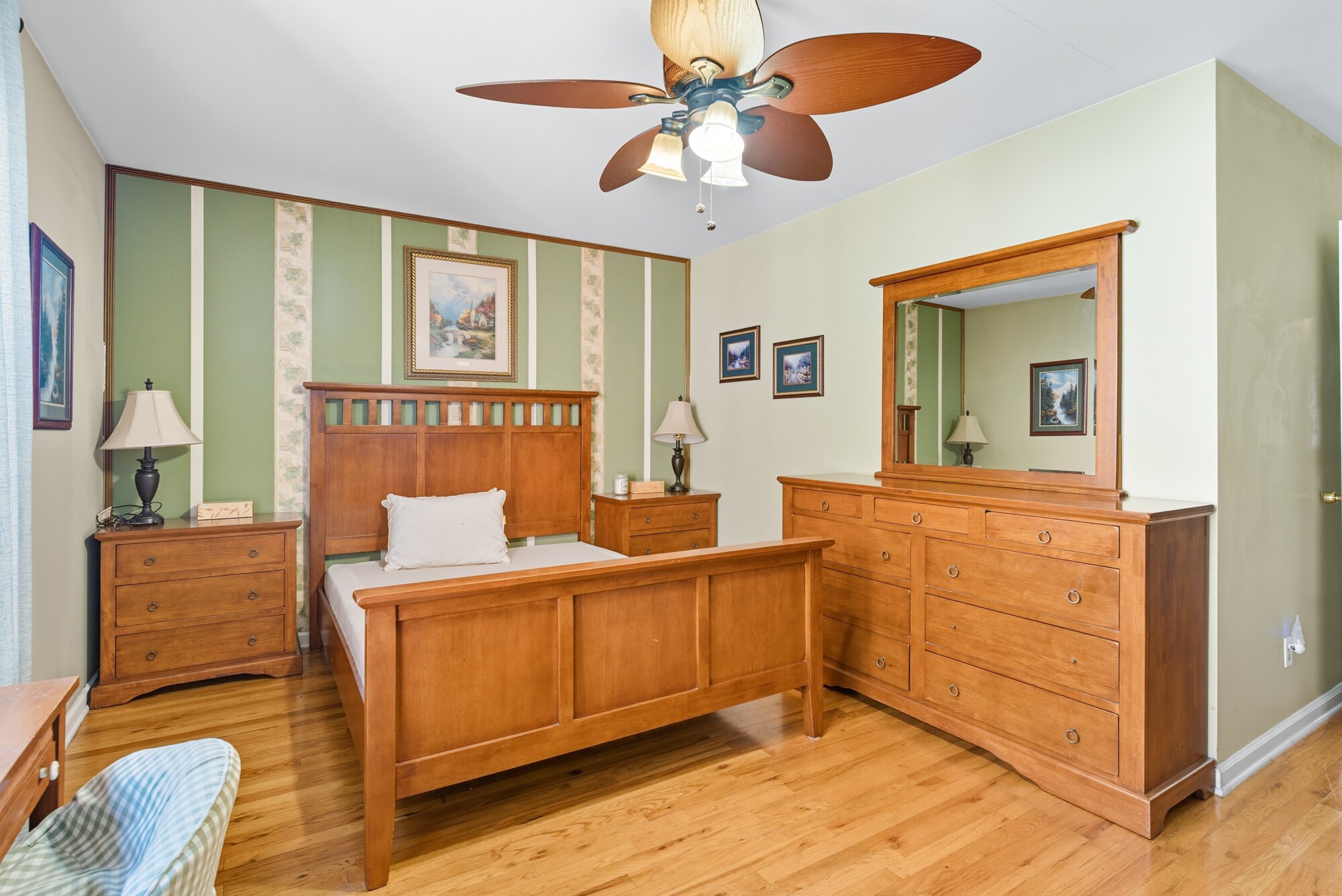 Primary Bedroom - 283 Orange St