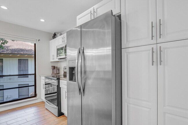 Building Photo - 632 Brackenwood Cove