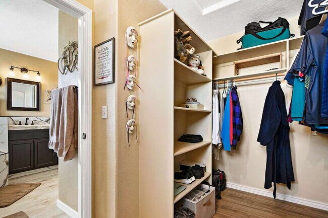 Building Photo - 2295 W Apgar Creek Dr