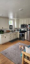 Building Photo - 923 Las Juntas St