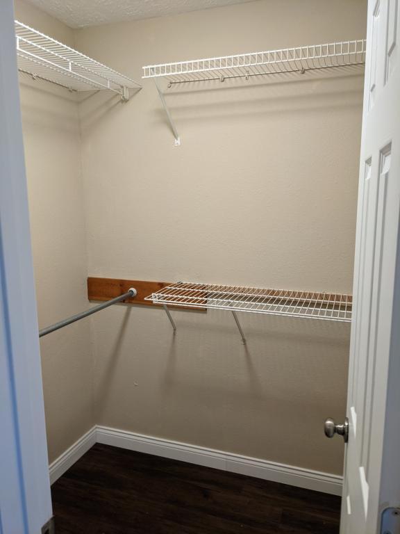 Building Photo - 1814 Cedarcrest Ave