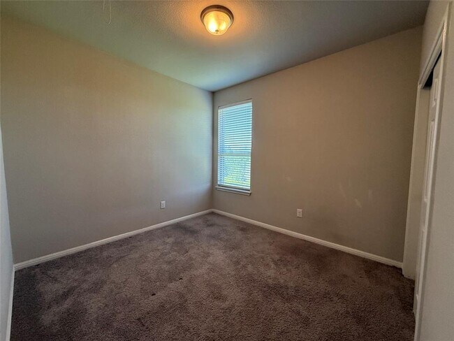 Building Photo - 3240 E Whitestone Blvd