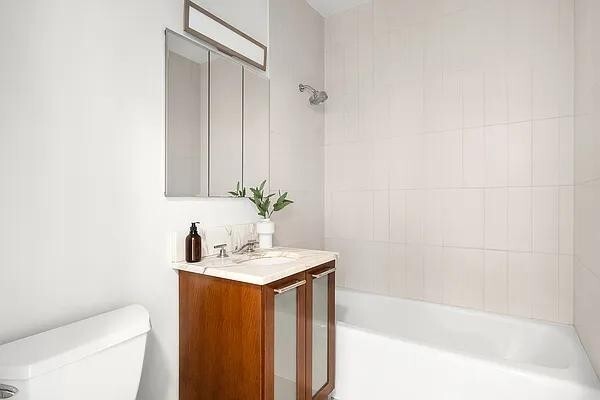 Building Photo - 121 E 23rd St