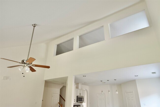 Building Photo - 2023 Creek Run Dr