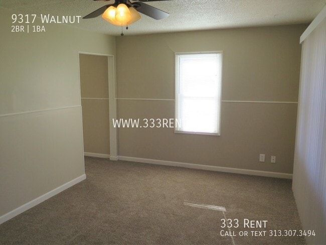 Building Photo - 9317 Walnut-