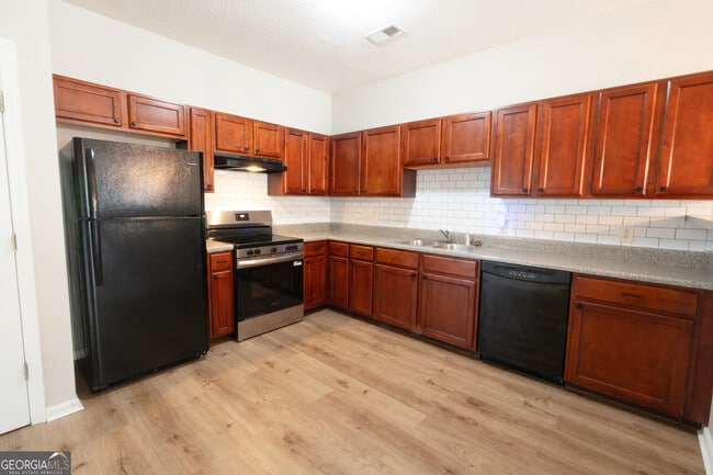 Building Photo - 2256 Nicole Dr