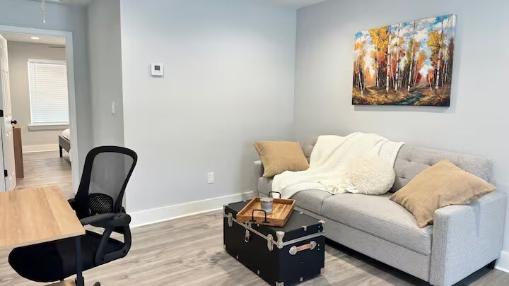 Building Photo - 2393 Highpoint Rd