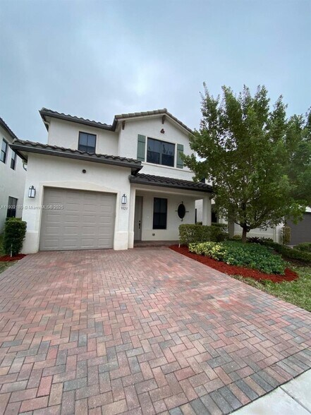 Building Photo - 9823 W 34th Ln