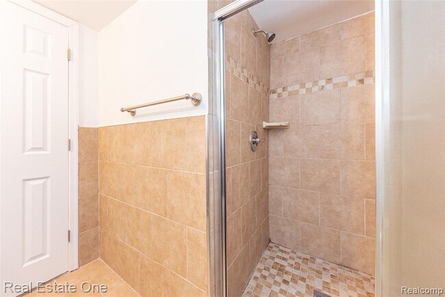 Building Photo - 29489 Geraldine Rd