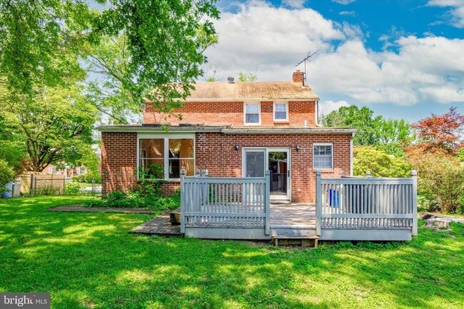 Building Photo - 33 Sterner Ave