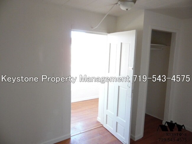 Building Photo - $475 OFF - Move In Special! Two Bedroom Un...
