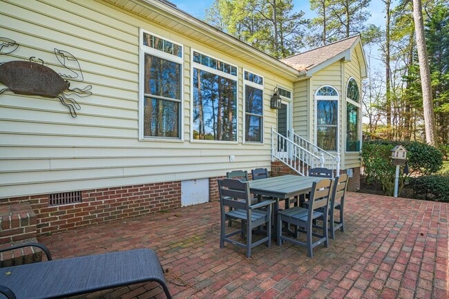 Building Photo - 14279 Eastfield Dr