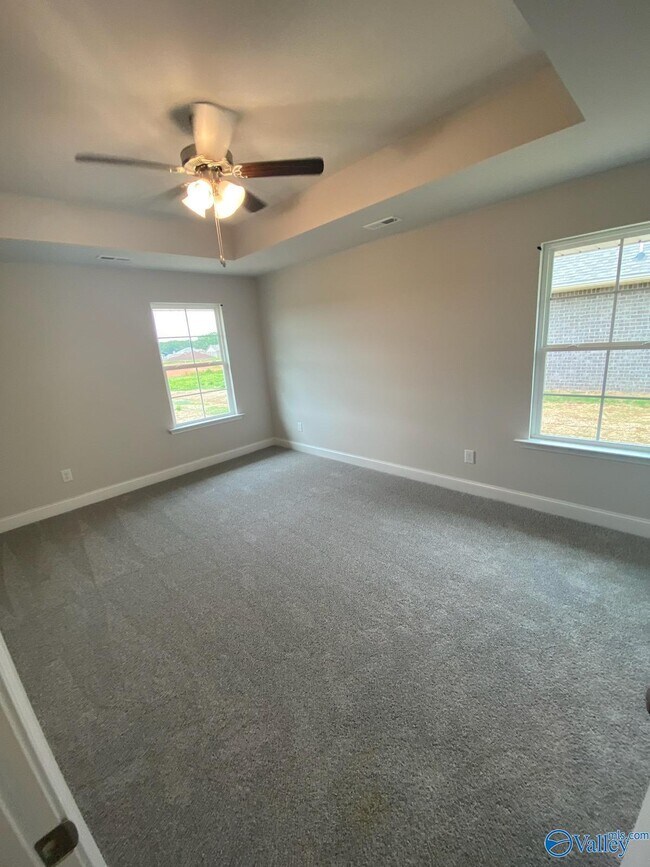 Building Photo - 213 Alonzo Toney Dr