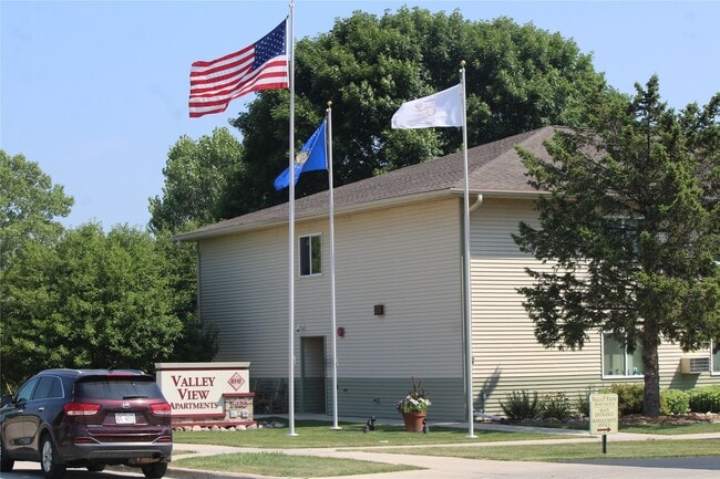 Building Photo - 1485 N 7th St
