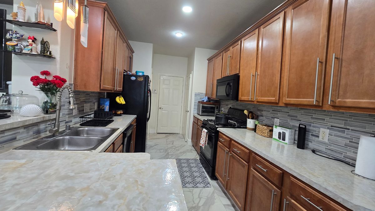 Building Photo - 12415 Jasmine Brook Ln