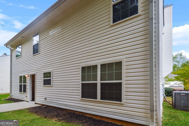 Building Photo - 6793 Mahonia Pl