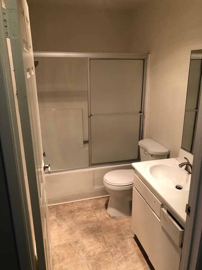 S&E Venice Apartments 11460 Venice Blvd Los Angeles CA 90066