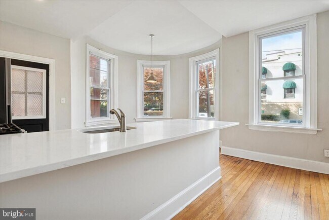 Building Photo - 1608 N Broom St