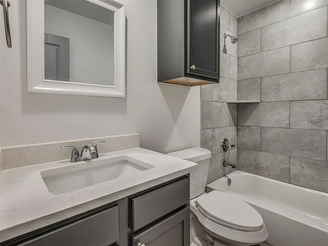 Building Photo - Turnkey 3-Bedroom Home in NW OKC – Perfect for Pets!