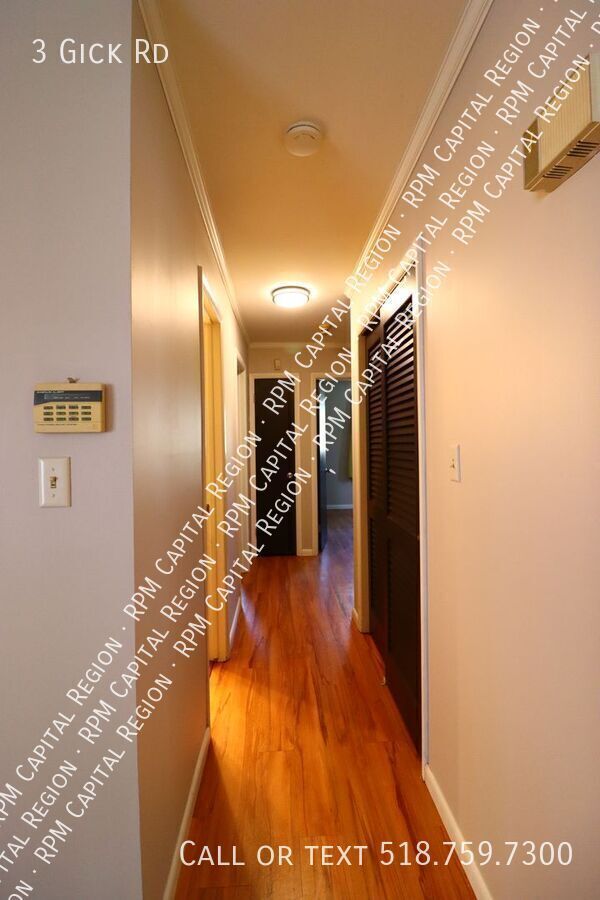 Building Photo - 3 Gick Rd
