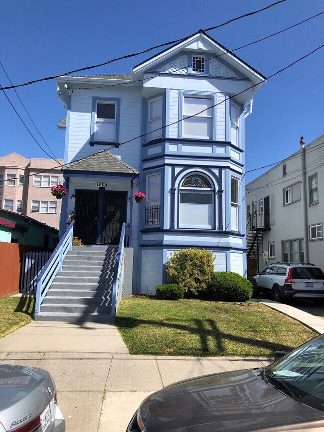 Primary Photo - 1430 7th Ave