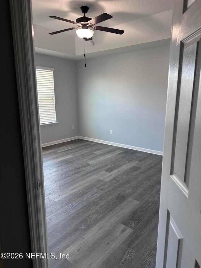 Building Photo - 352 Richmond Dr