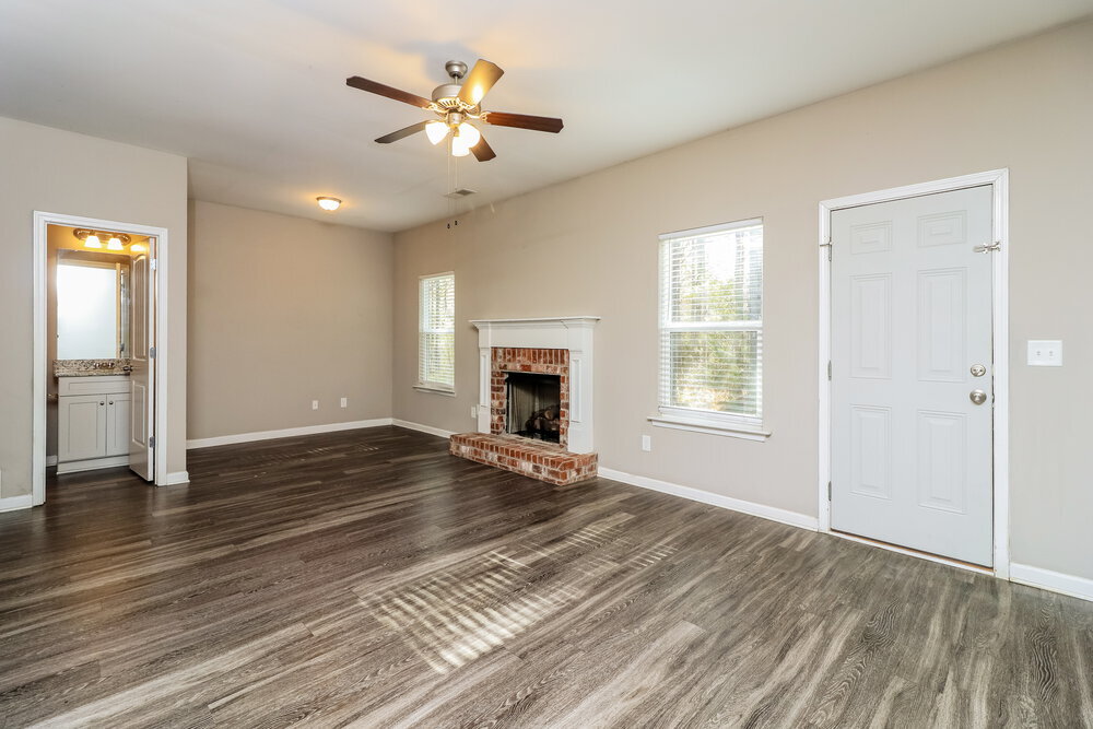 Building Photo - 97 Moss Way