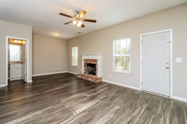 Building Photo - 97 Moss Way