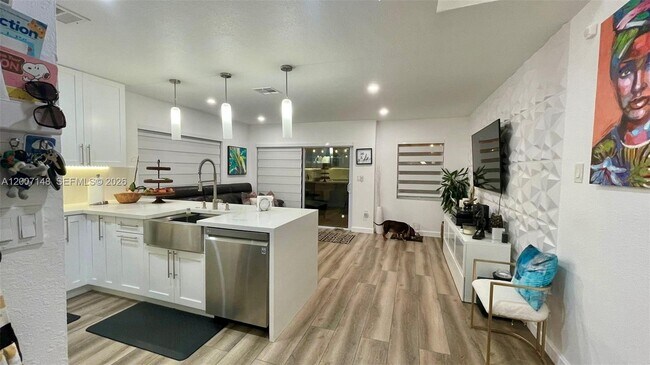 Building Photo - 1149 NW 126th Pl