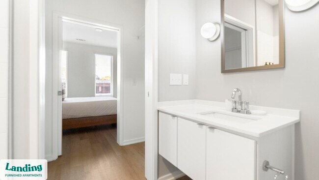 Building Photo - 815 Madison St